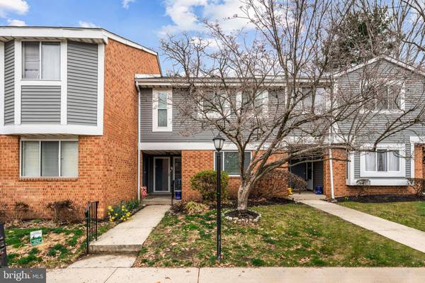 402-A MULBERRY CV, Mount Laurel, NJ 08054