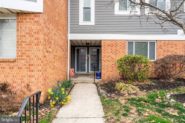 402-A MULBERRY CV, Mount Laurel, NJ 08054