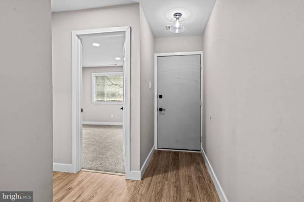 402-A MULBERRY CV, Mount Laurel, NJ 08054