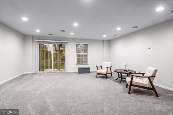 1915 LUKAS CT, Cinnaminson, NJ 08077