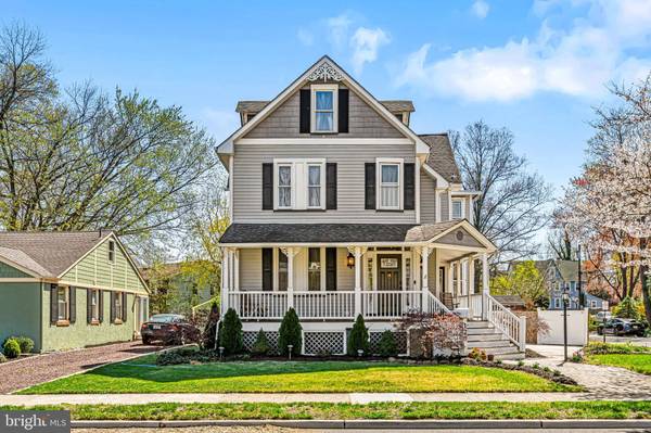 120 W CENTRAL AVE, Moorestown, NJ 08057