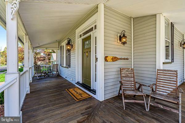 120 W CENTRAL AVE, Moorestown, NJ 08057