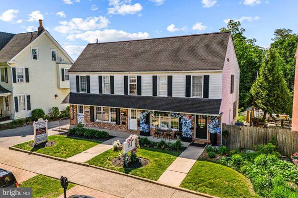 66 E MAIN ST, Moorestown, NJ 08057