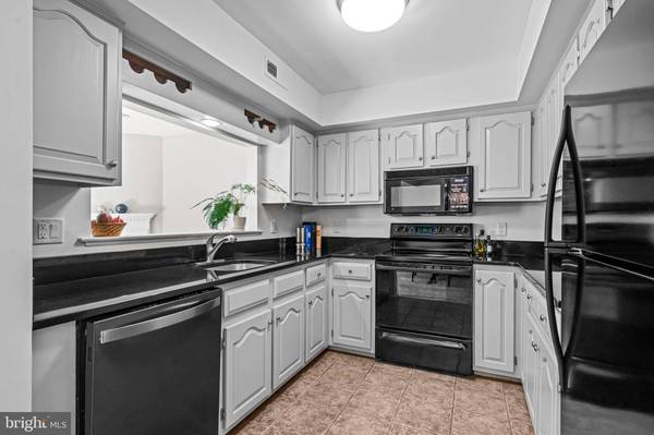 132 WAGONWHEEL CT, Marlton, NJ 8053