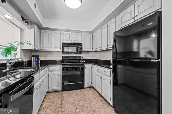 132 WAGONWHEEL CT, Marlton, NJ 8053