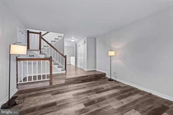 12 APPLE WAY, Marlton, NJ 08053