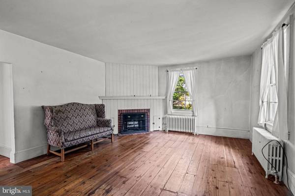 310 PLEASANT VALLEY AVE, Moorestown, NJ 08057