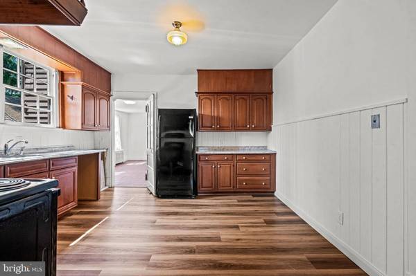 310 PLEASANT VALLEY AVE, Moorestown, NJ 08057