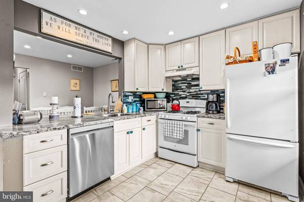 639 YORKSHIRE CT, Sewell, NJ 08080