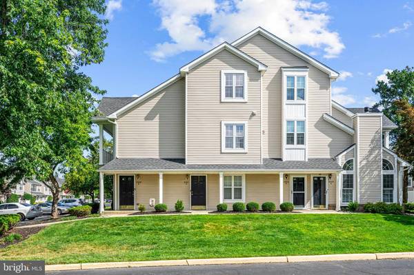 3308B-B SAXONY DR, Mount Laurel, NJ 08054