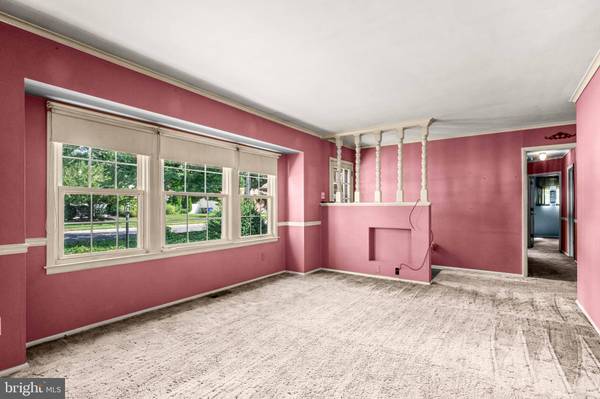 1015 MERRYMOUNT AVE S, Blackwood, NJ 08012