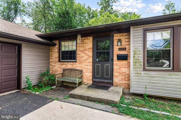 1015 MERRYMOUNT AVE S, Blackwood, NJ 08012