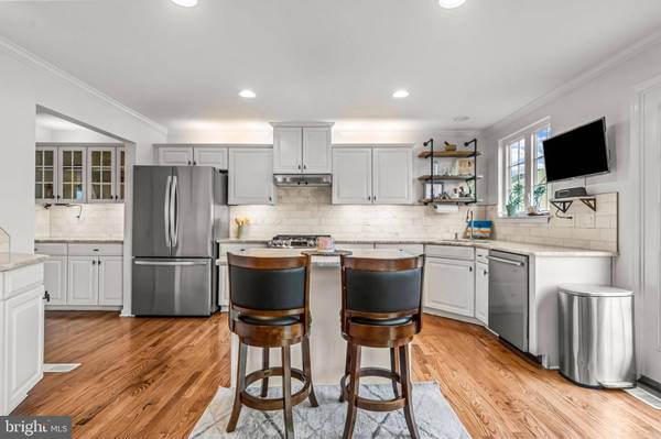 221 NATHAN DR, Cinnaminson, NJ 08077