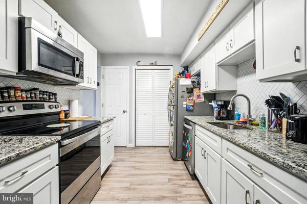 7 LEHIGH CT, Sicklerville, NJ 08081