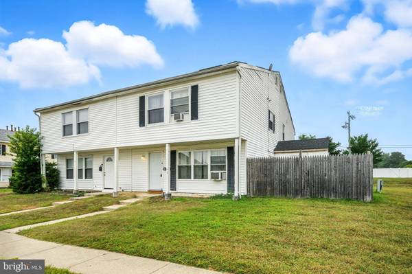 7 LEHIGH CT, Sicklerville, NJ 08081