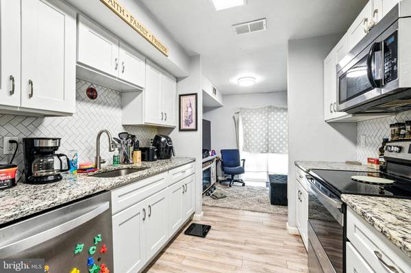 7 LEHIGH CT, Sicklerville, NJ 08081