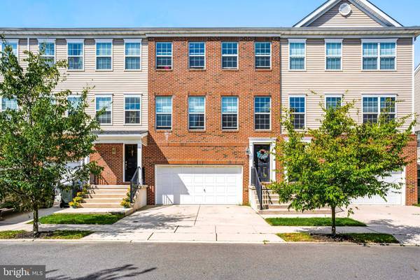 50 CREEKSIDE WAY, Burlington, NJ 08016