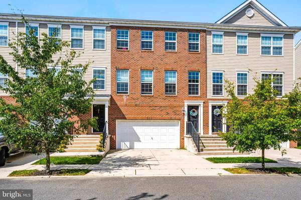 50 CREEKSIDE WAY, Burlington, NJ 08016