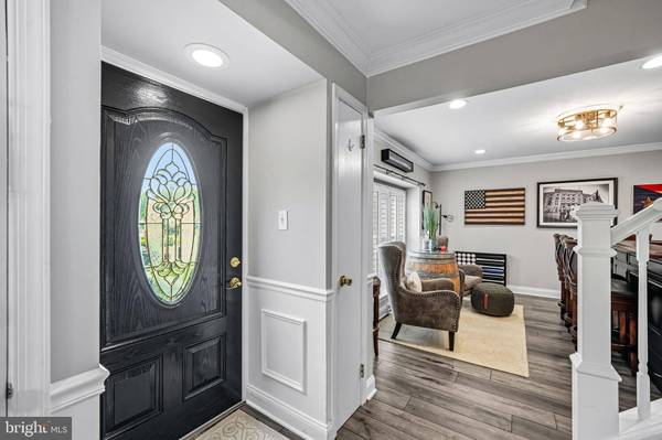 64 STRATFORD LN, Mount Laurel, NJ 08054