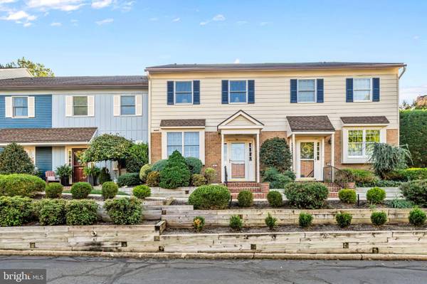 633 E MAIN ST #B7, Moorestown, NJ 08057