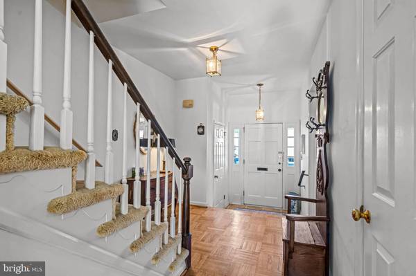 633 E MAIN ST #B7, Moorestown, NJ 08057