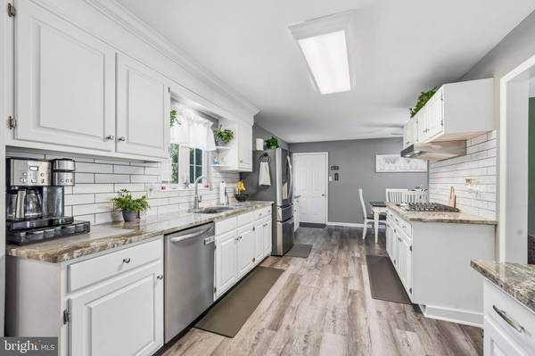 801 E CAMDEN AVE, Moorestown, NJ 08057