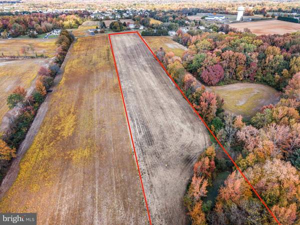 67 E RATTLING RUN RD, Mickleton, NJ 08056