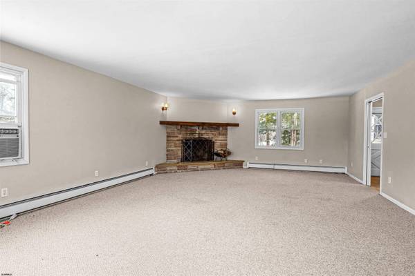 103 Cumberland Ave, Estell Manor, NJ 08319