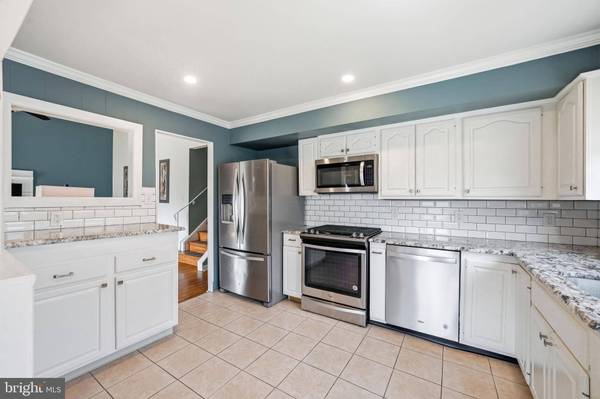 1606 PLEASANT DR, Cherry Hill, NJ 08003