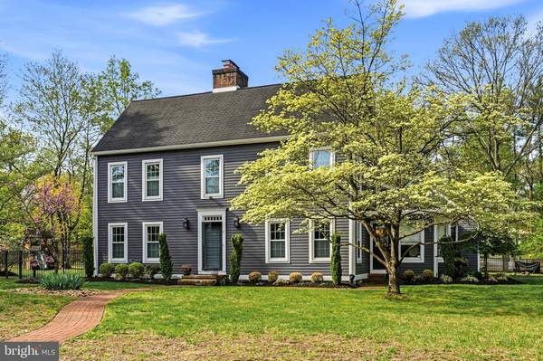 4 COVE CT, Moorestown, NJ 08057