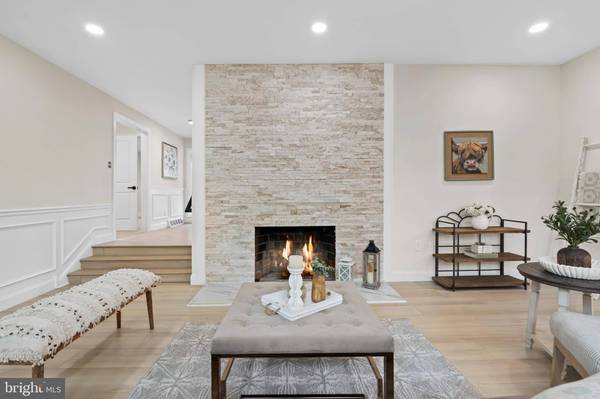 308 KENWOOD DR, Moorestown, NJ 08057