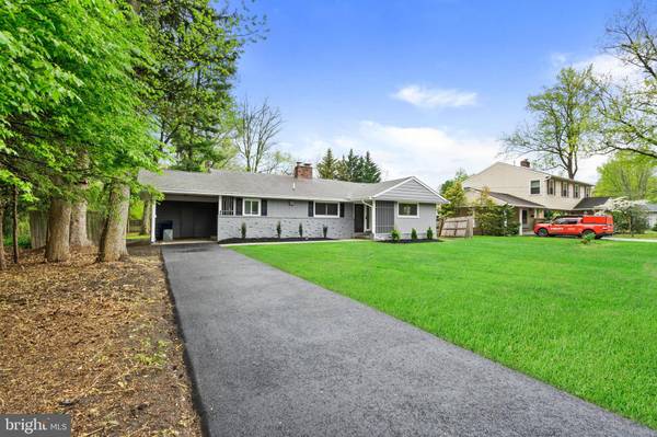 308 KENWOOD DR, Moorestown, NJ 08057