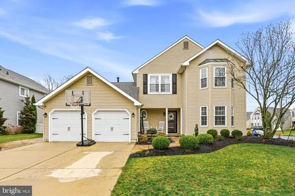7 WATSON DR, Mount Laurel, NJ 08054