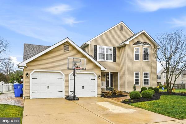 7 WATSON DR, Mount Laurel, NJ 08054