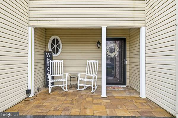7 WATSON DR, Mount Laurel, NJ 08054
