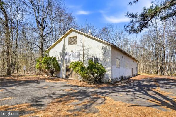 122-124 TAUNTON RD, Medford, NJ 08055