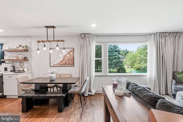 7 HILLSIDE RD, Stratford, NJ 08084