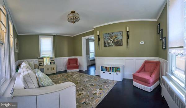 108 W CENTRAL AVE, Moorestown, NJ 08057