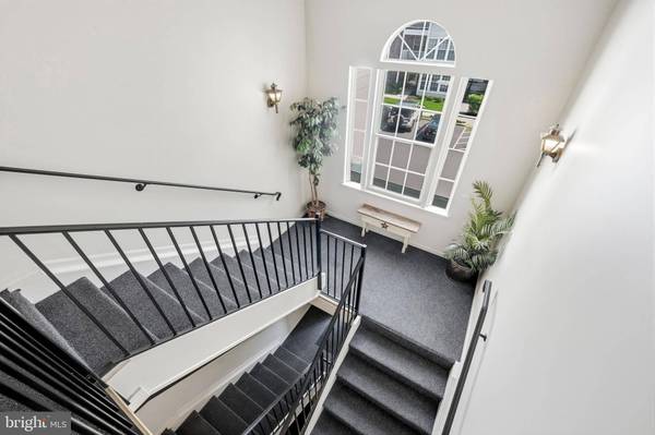 72 ELDON WAY, Marlton, NJ 08053
