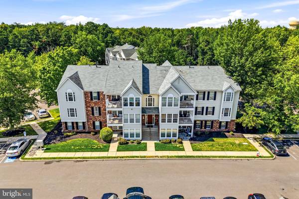 72 ELDON WAY, Marlton, NJ 08053