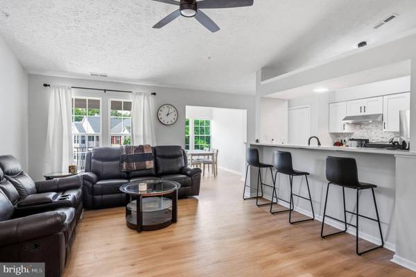 72 ELDON WAY, Marlton, NJ 08053