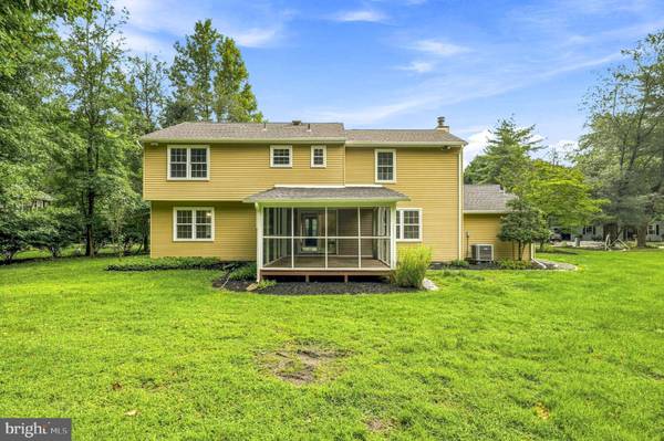 12 HALIFAX CT, Marlton, NJ 08053