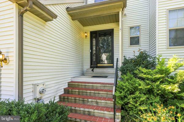 40 WOODSTREAM CT, Mantua, NJ 08051