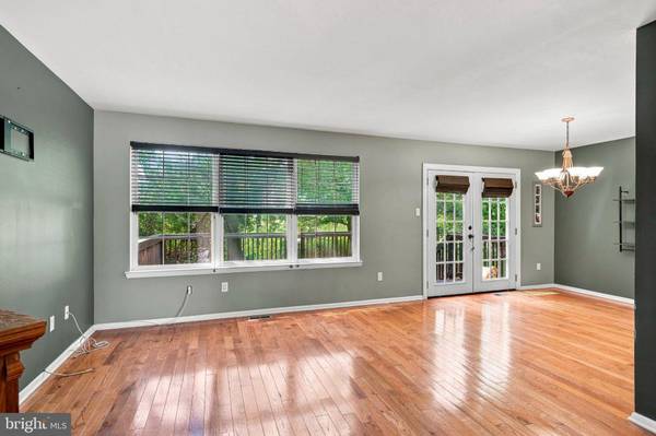 40 WOODSTREAM CT, Mantua, NJ 08051
