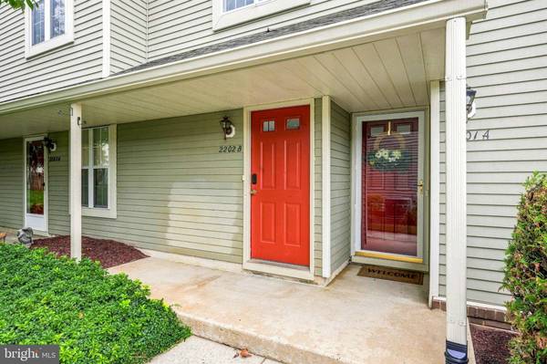 2202B YARMOUTH LN, Mt Laurel, NJ 08054