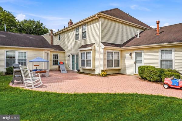 11 TELFORD LN, Mount Laurel, NJ 08054