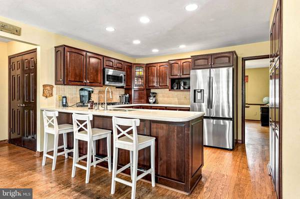 559 SENTINEL RD, Moorestown, NJ 08057