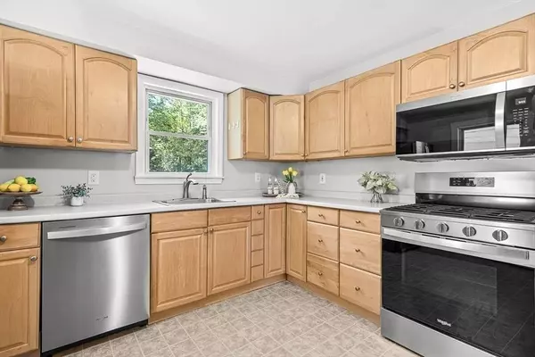 21 Vandette, Dracut, MA 01826