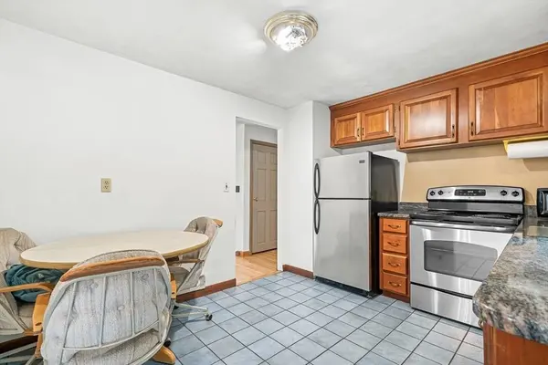 155 Turnpike Rd, Chelmsford, MA 01824