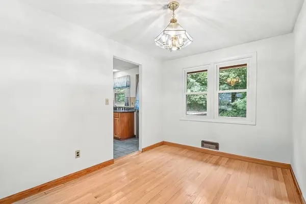 155 Turnpike Rd, Chelmsford, MA 01824